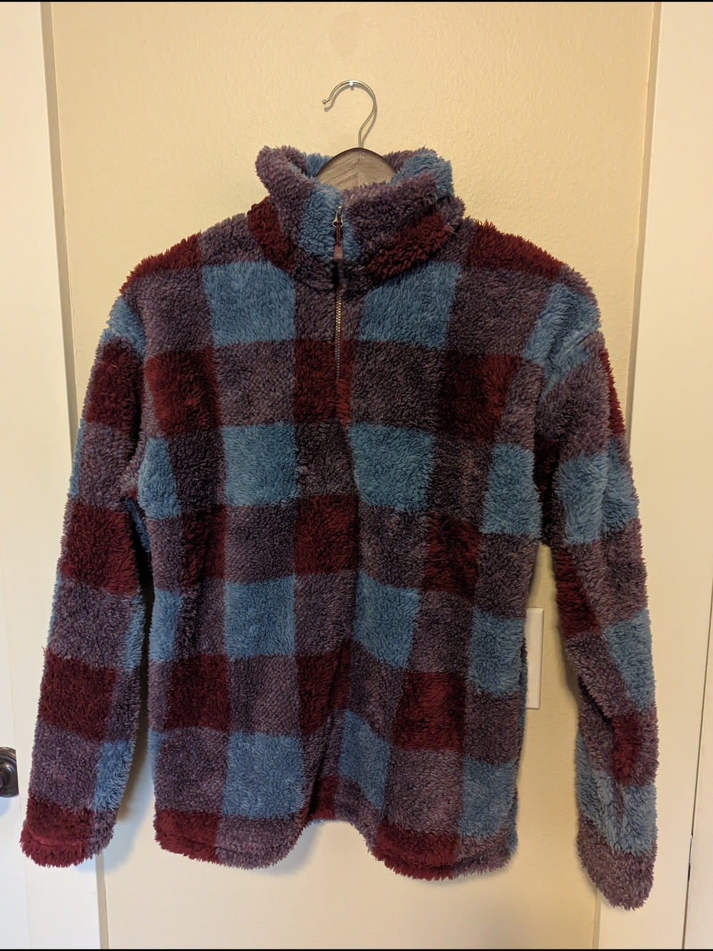 Women's Small Eddie Bauer Checkered Plush Half-Zip Pullover - Blue & Burgundy